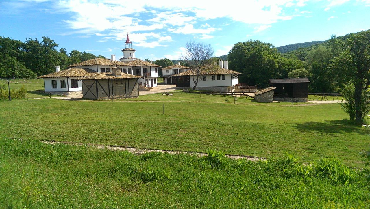 Ethnocomplex Krivini Ξενοδοχείο Εξωτερικό φωτογραφία